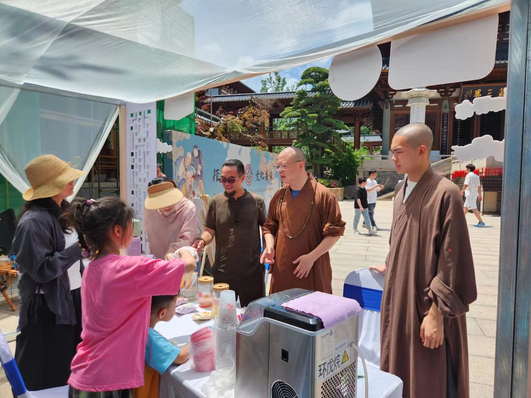 开云（中国）官方“茶乐蛙”品牌参加人类非遗“径山茶宴”文化推进大会暨杭州佛教“茶宴非遗”专研班开班仪式